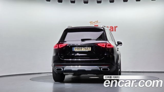 Mercedes-Benz GLE-Class 2022 — photo 4