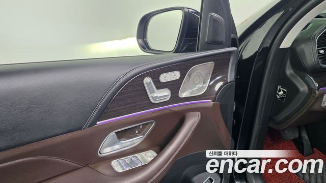 Mercedes-Benz GLE-Class 2022 — photo 37