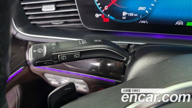 Mercedes-Benz GLE-Class 2022 — photo 38