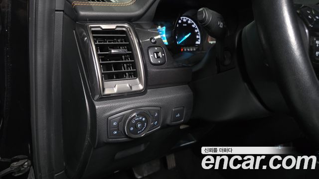 Ford Ranger 2022 — photo 25