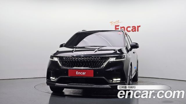 Kia Canival 2023 — photo 3