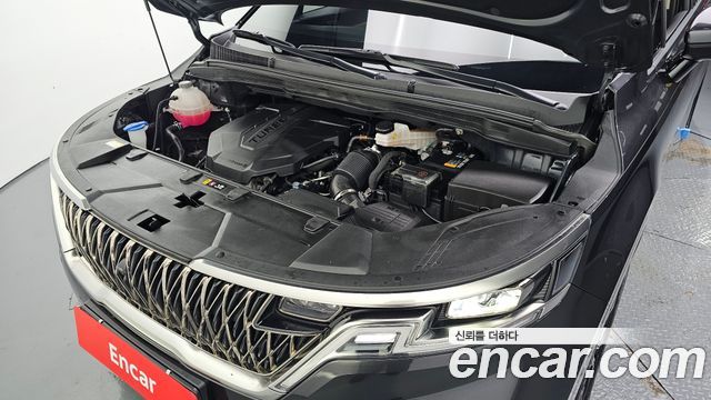 Kia Canival 2023 — photo 6