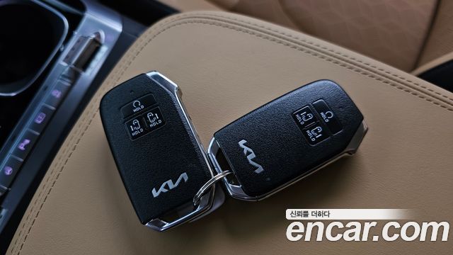Kia Canival 2023 — photo 22