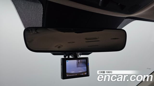 Kia Canival 2023 — photo 25