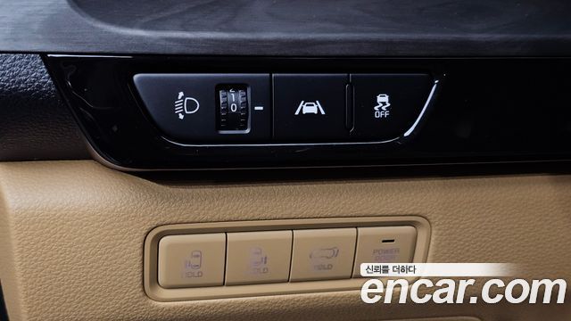 Kia Canival 2023 — photo 27