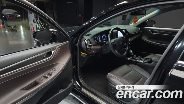 Hyundai Grandeur 2018 — photo 10