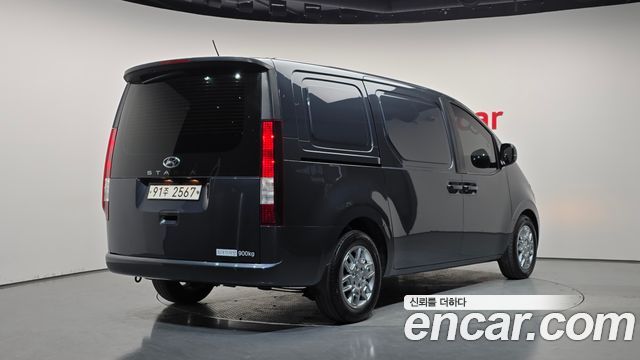 Hyundai Staria 2022 — photo 2