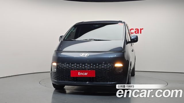 Hyundai Staria 2022 — photo 3