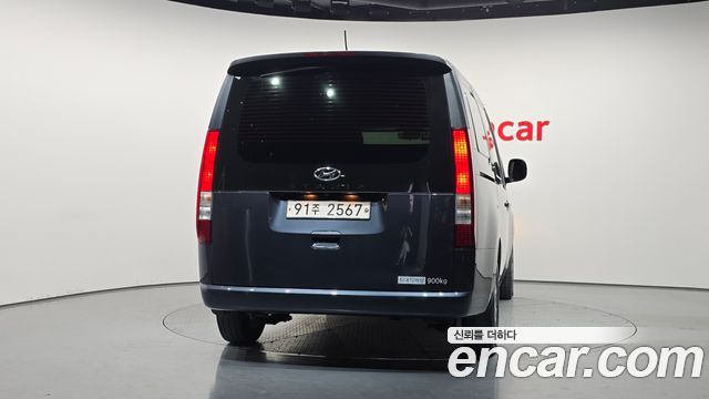 Hyundai Staria 2022 — photo 4