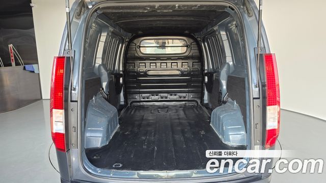 Hyundai Staria 2022 — photo 26