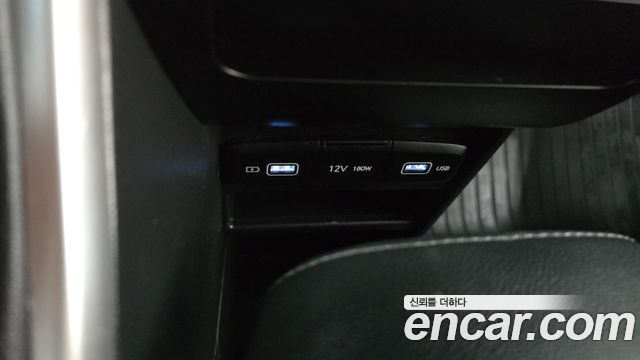 Hyundai Staria 2022 — photo 29