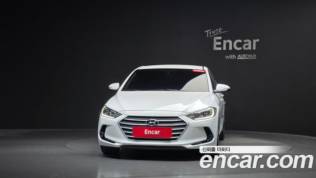 Hyundai AVANTE 2018 — photo 3