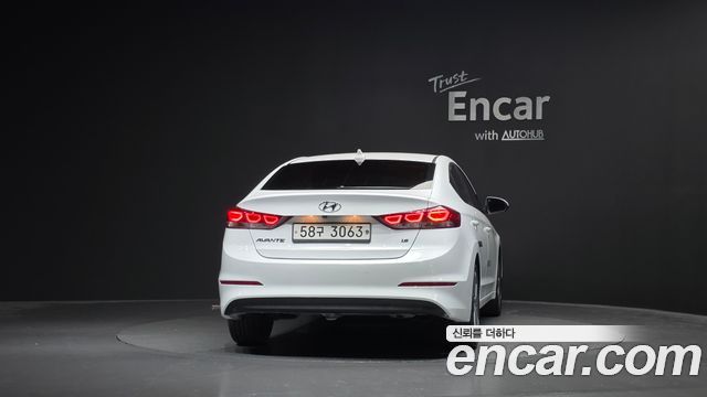 Hyundai AVANTE 2018 — photo 4