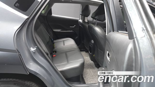 Hyundai Kona 2023 — photo 12
