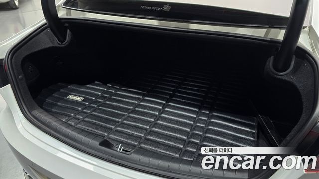 Hyundai Grandeur 2022 — photo 26