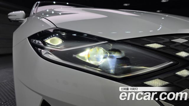 Hyundai Grandeur 2022 — photo 8