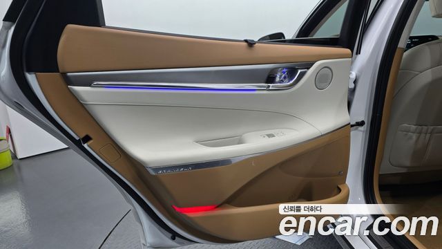 Hyundai Grandeur 2022 — photo 15