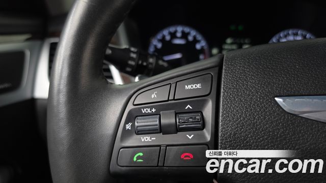 Hyundai Genesis 2015 — photo 17