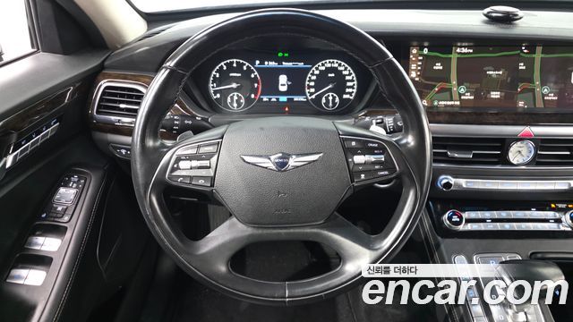 Genesis G90 2019 — photo 13