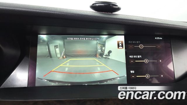 Genesis G90 2019 — photo 15