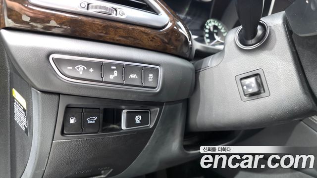 Genesis G90 2019 — photo 16