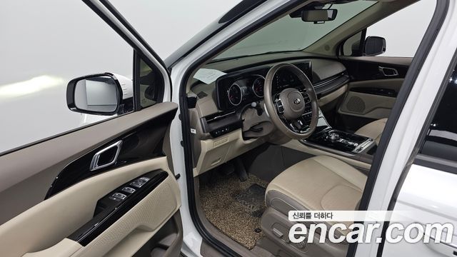 Kia Canival 2021 — photo 12