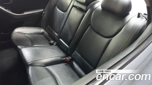 Hyundai AVANTE 2012 — photo 28