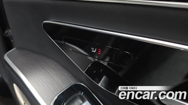 Mercedes-Benz S-Class 2022 — photo 21