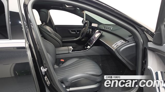 Mercedes-Benz S-Class 2022 — photo 16