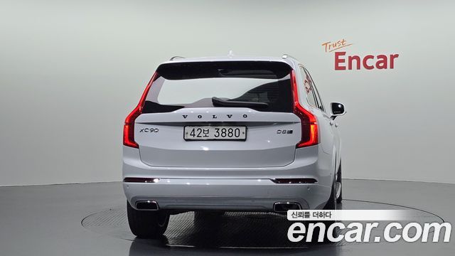 Volvo XC90 2019 — photo 4
