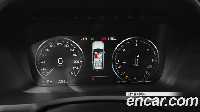 Volvo XC90 2019 — photo 11
