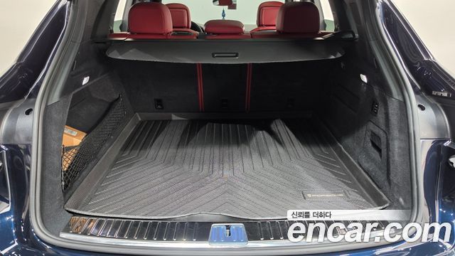 Porsche Cayenne 2021 — photo 24