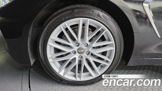Genesis G70 2019 — photo 5