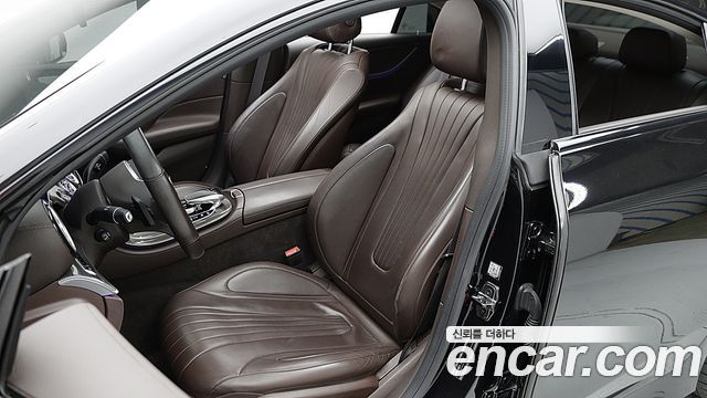 Mercedes-Benz CLS-Class 2019 — photo 10