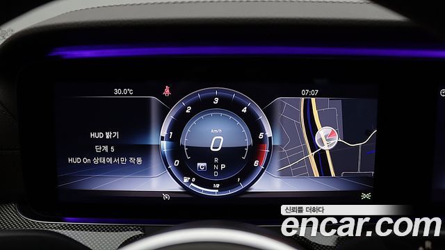Mercedes-Benz CLS-Class 2019 — photo 14