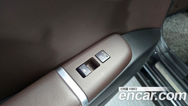 Hyundai Grandeur 2023 — photo 17