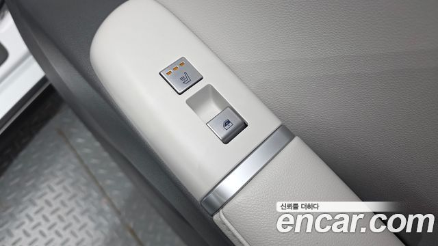 Hyundai Grandeur 2023 — photo 17
