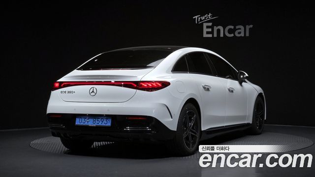 Mercedes-Benz EQE 2026 — photo 2