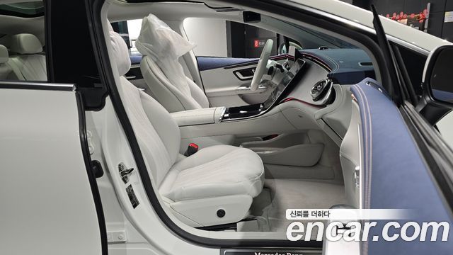 Mercedes-Benz EQE 2026 — photo 18
