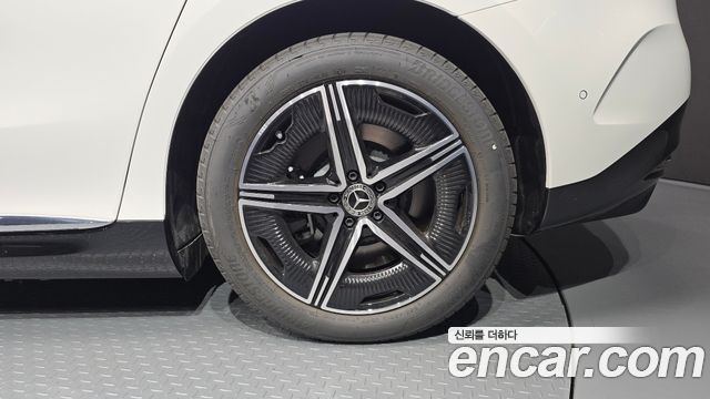 Mercedes-Benz EQE 2026 — photo 7