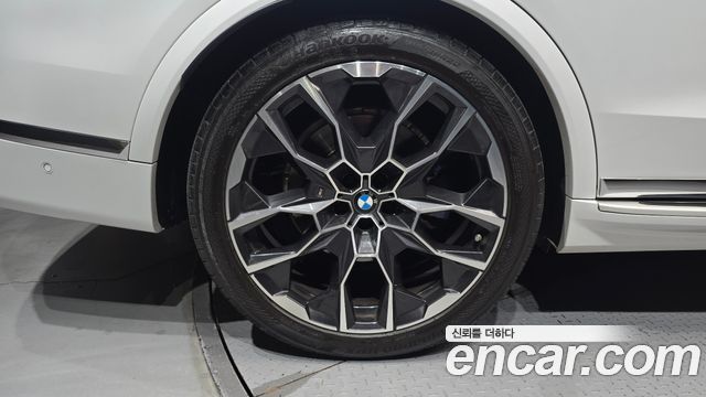 BMW X7 2023 — photo 5