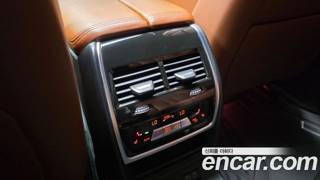 BMW X7 2023 — photo 26