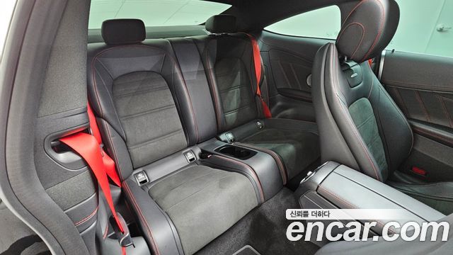 Mercedes-Benz C-Class 2021 — photo 17
