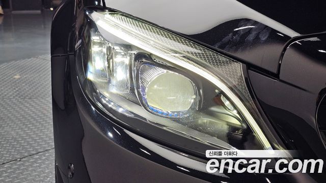Mercedes-Benz C-Class 2021 — photo 8