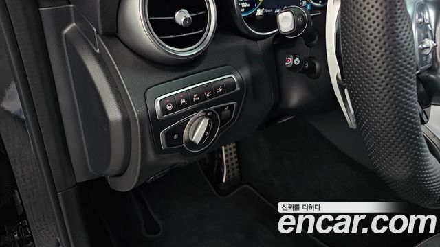 Mercedes-Benz C-Class 2021 — photo 28
