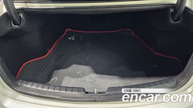 Kia K7 2017 — photo 21