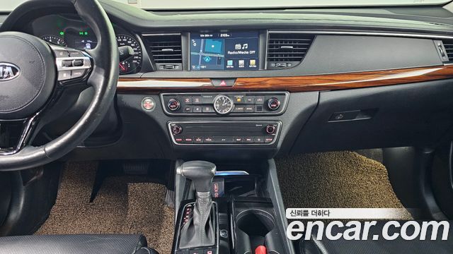 Kia K7 2017 — photo 22