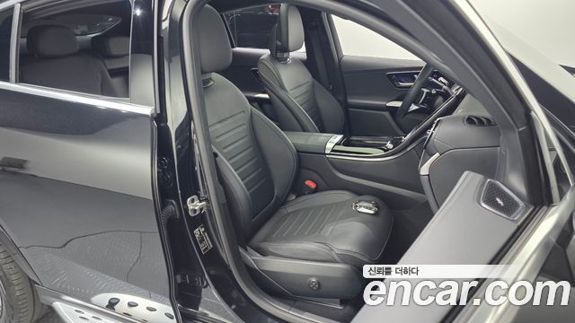 Mercedes-Benz GLC-Class 2024 — photo 16