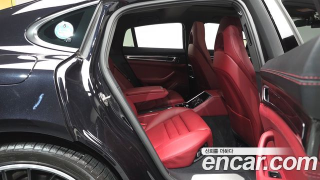 Porsche Panamera 2019 — photo 17