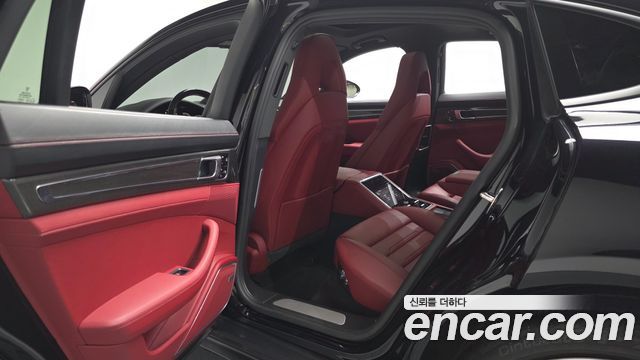 Porsche Panamera 2019 — photo 18